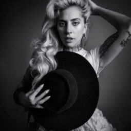 Las 4 cosas más raras que ha hecho Lady Gaga