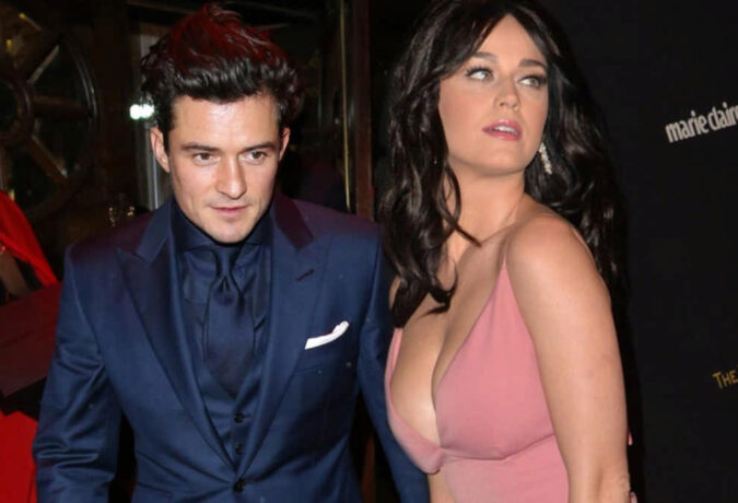 katy perry y orlando bloom vestido rosado traje azul