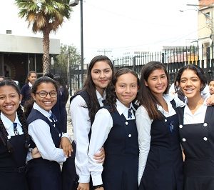 Misa del Día de las Madres del Colegio El Rosario