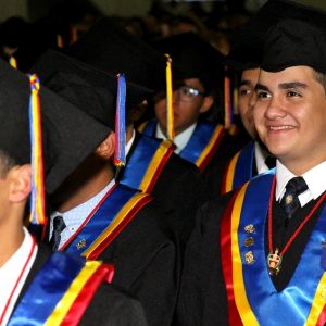 Graduaciones en el Liceo Guatemala