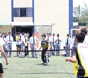 Décimo tercera eliminatoria del campeonato FTA en el Colegio La Preparatoria