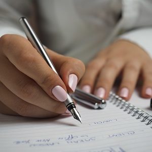 Esmaltes de uñas que solo le van a chavas morenas