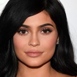 ¿Kylie Jenner se comprometió?